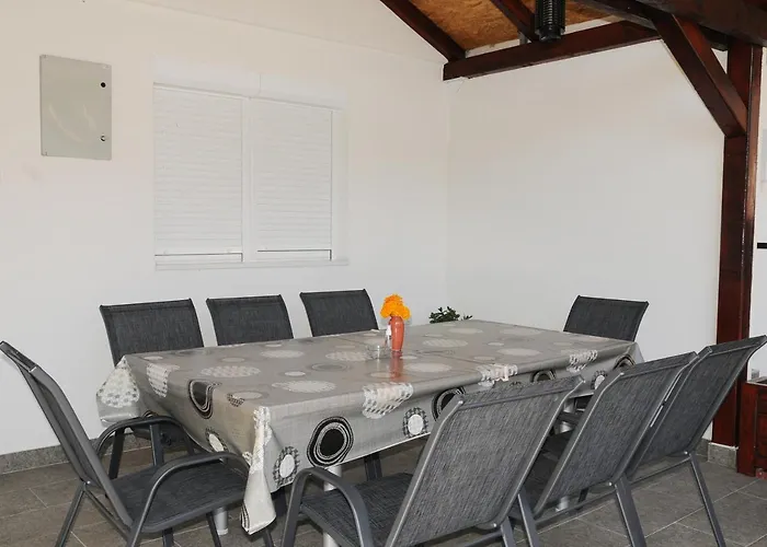 Favorit شقة Čačak